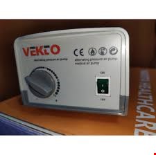  تشک مواج سلولی یا تشک کاهش فشار پیشگیری کننده زخم بستر وکتو vekto  با دمیدن هوا به داخل سلول های متناوب باعث پخش فشار بدن روی پوست در بیماران که اختلال حرکتی دارند می‌شوند و بدین ترتیب از ایجاد زخم فشاری یا زخم بستر جلوگیری می‌کند 